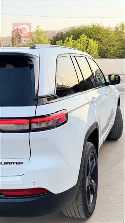 جيب جراند شيروكي